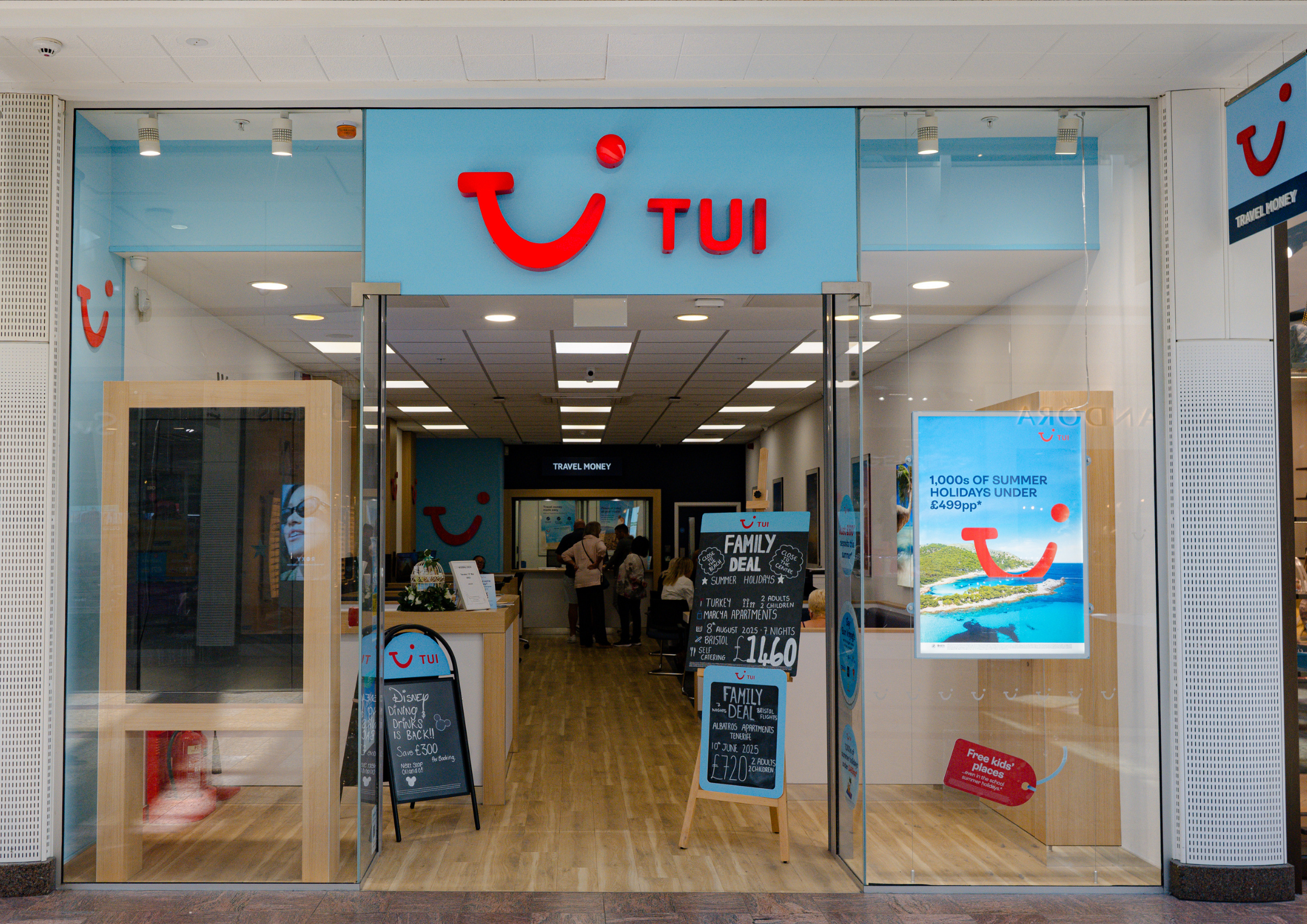 TUI